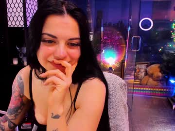 alma_pearl's chat room