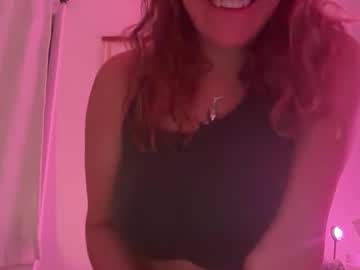 velvet81611's chat room