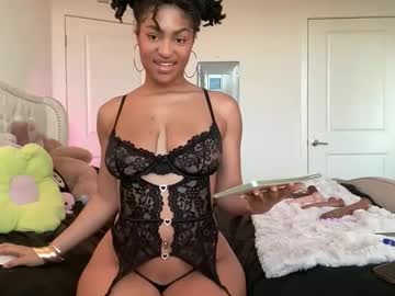 emorisplash's chat room