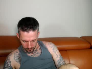 skylarrgrey's chat room