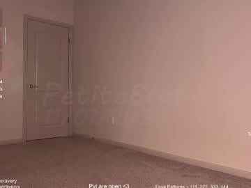 petitebrat's chat room