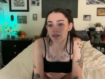 hannahtaylorr's chat room