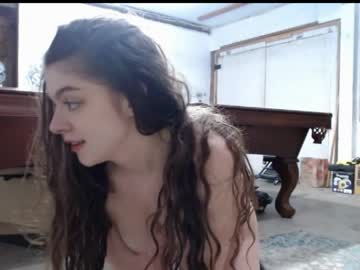 rosegold18's chat room