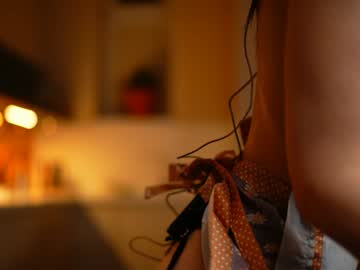 newchloe18's chat room