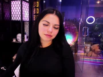 alma_pearl's chat room