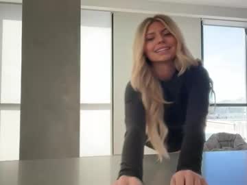 summerclarkee's chat room