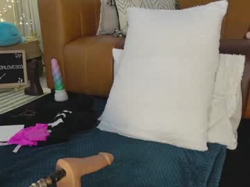 taylor_love_303's chat room