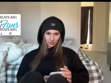 laylahlaylah1's chat room