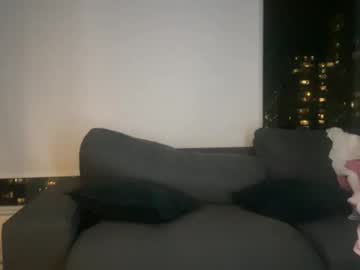 lightbluepufferfish's chat room