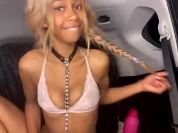 bella19sua's chat room