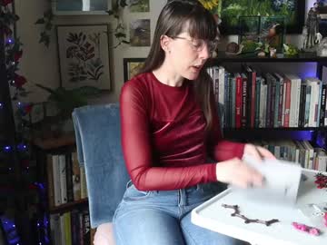 ellynaomi's chat room