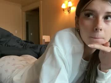 clairewalkerrr's chat room