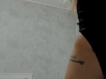 v_deville's chat room