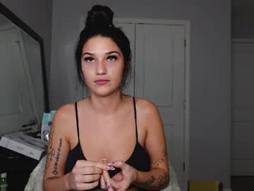 prettygirll23's chat room