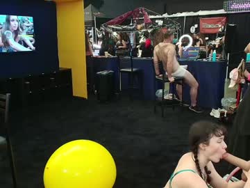 foxy_gamer's chat room