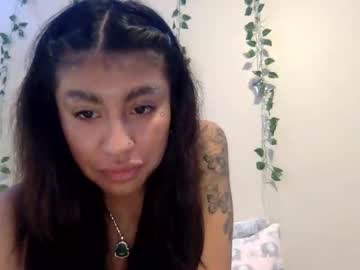 pretty_girl828687's chat room