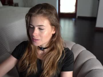 chloewildd's chat room