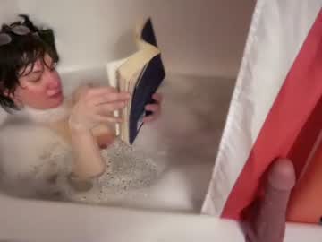 mossy_mommy's chat room