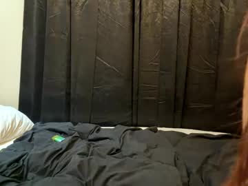 yourownermayla's chat room