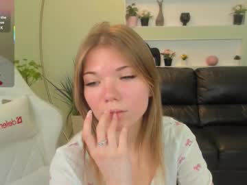 michafox's chat room