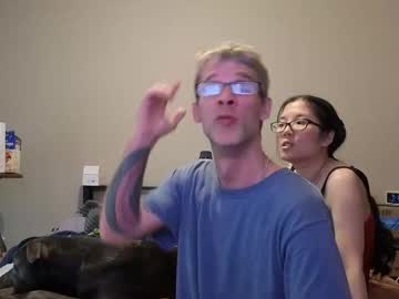 crownandkat's chat room