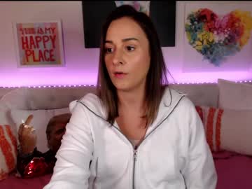 holihurricane's chat room