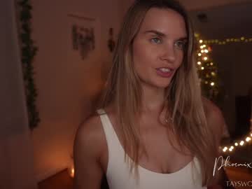 phoenix_taylor's chat room