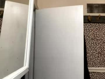 ellejess's chat room