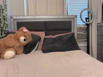 sophiasecretsx's chat room