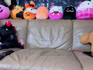 mymindbreaks2's chat room