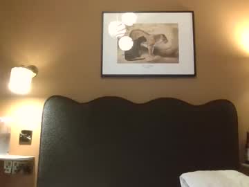 averyandeaston2's chat room