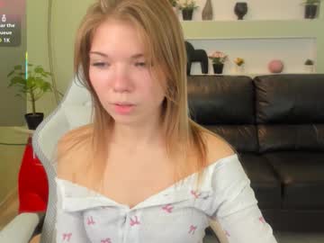 michafox's chat room