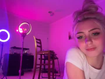 chloeros3e's chat room