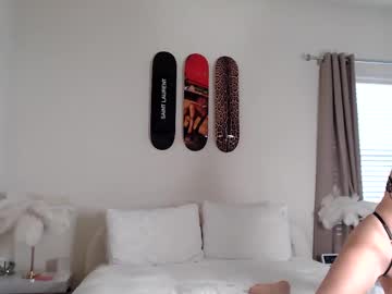 itsmealexisrae's chat room