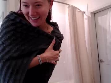 lilyyymonroee's chat room