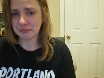 tinywithtiddies's chat room