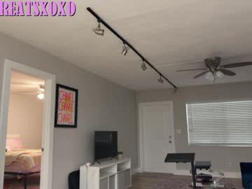 tiffstreatsxoxo's chat room