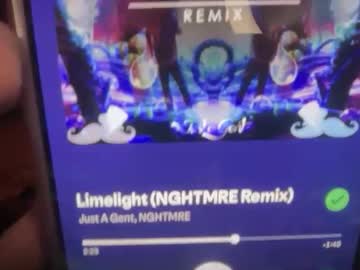 miamoorexo's chat room