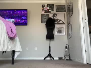 brielledaviss's chat room