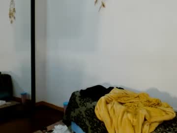 bombshellbaeby's chat room