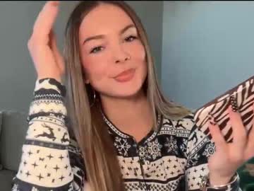 andreaelizabethxo's chat room