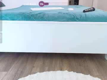 ilikeithaard's chat room