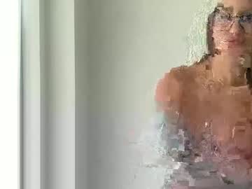 ellaxrosee's chat room