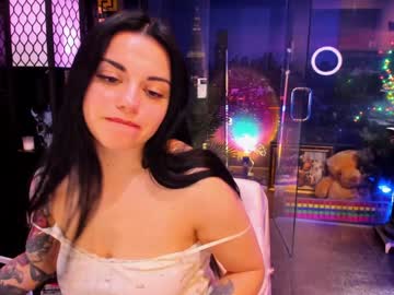 alma_pearl's chat room