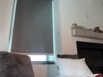 lilybrown07's chat room