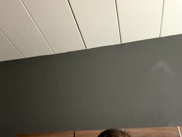 deepthroatqueen33's chat room