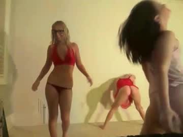 lilybrown07's chat room