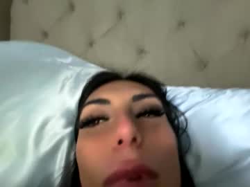 ella_ella_ella_ay's chat room