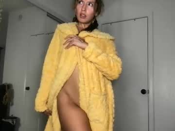 ursweetestlilly's chat room