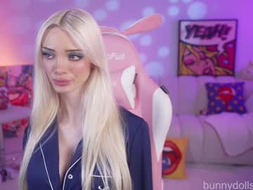 bunnydollstella's chat room